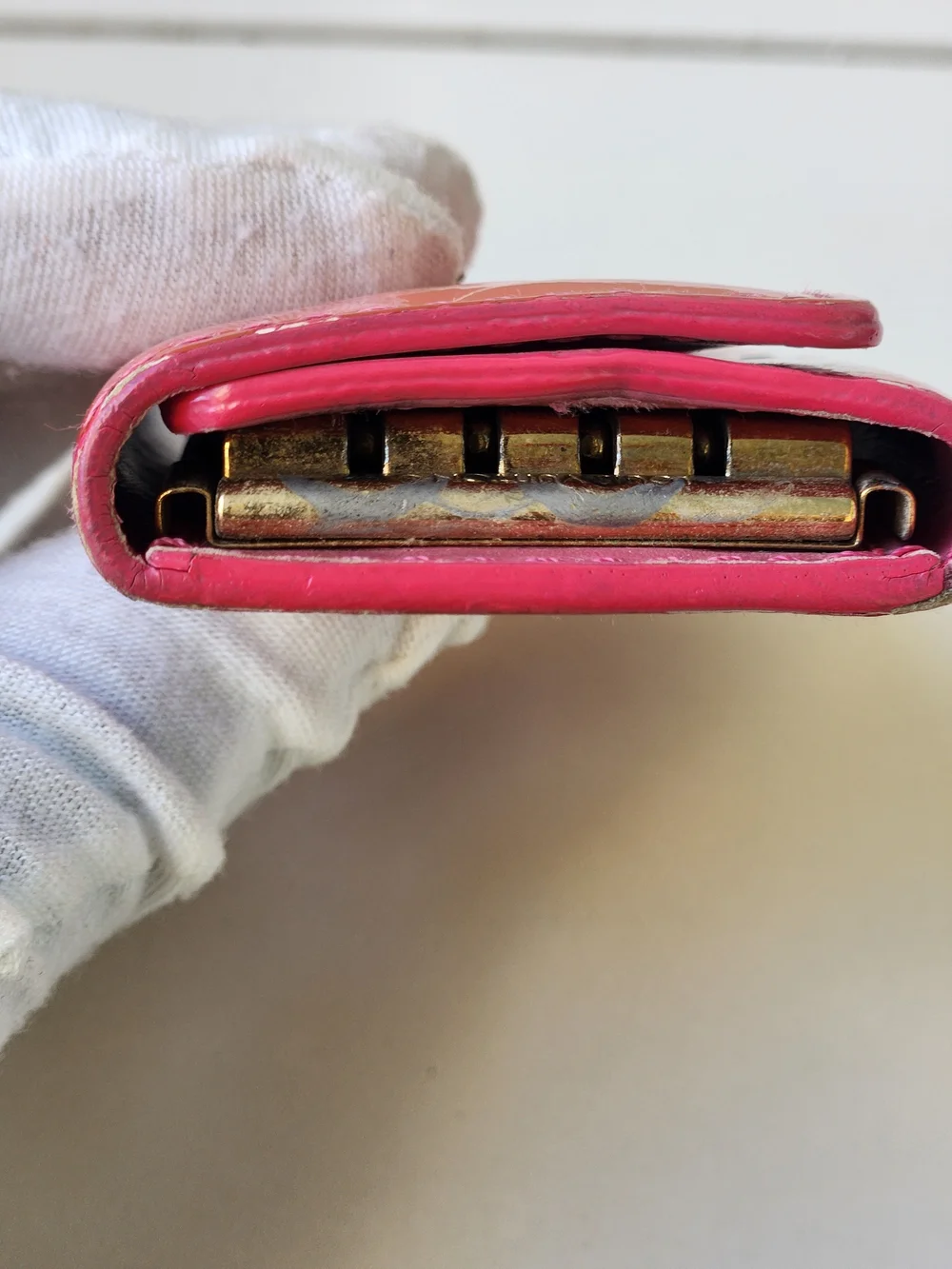 Louis Vuitton Pink/Red Vernis 4-Key Holder